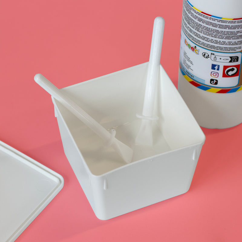 Pots artisanaux carrés, bacs, récipients avec couvercles à clipser